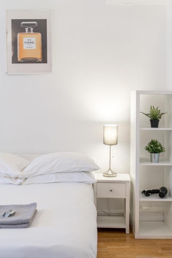 Soho & Covent Garden Apartment, Sleeps 3 London Ngoại thất bức ảnh