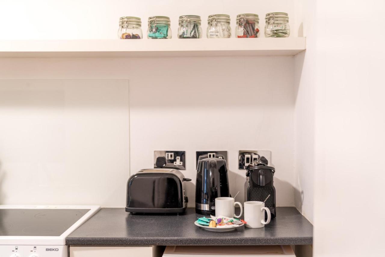 Soho & Covent Garden Apartment, Sleeps 3 London Ngoại thất bức ảnh
