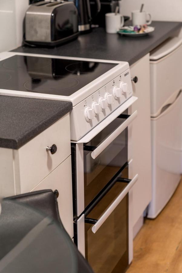 Soho & Covent Garden Apartment, Sleeps 3 London Ngoại thất bức ảnh