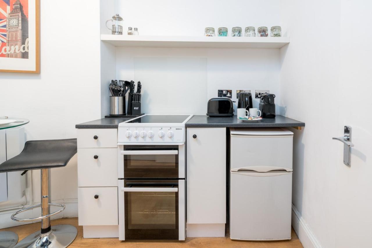 Soho & Covent Garden Apartment, Sleeps 3 London Ngoại thất bức ảnh