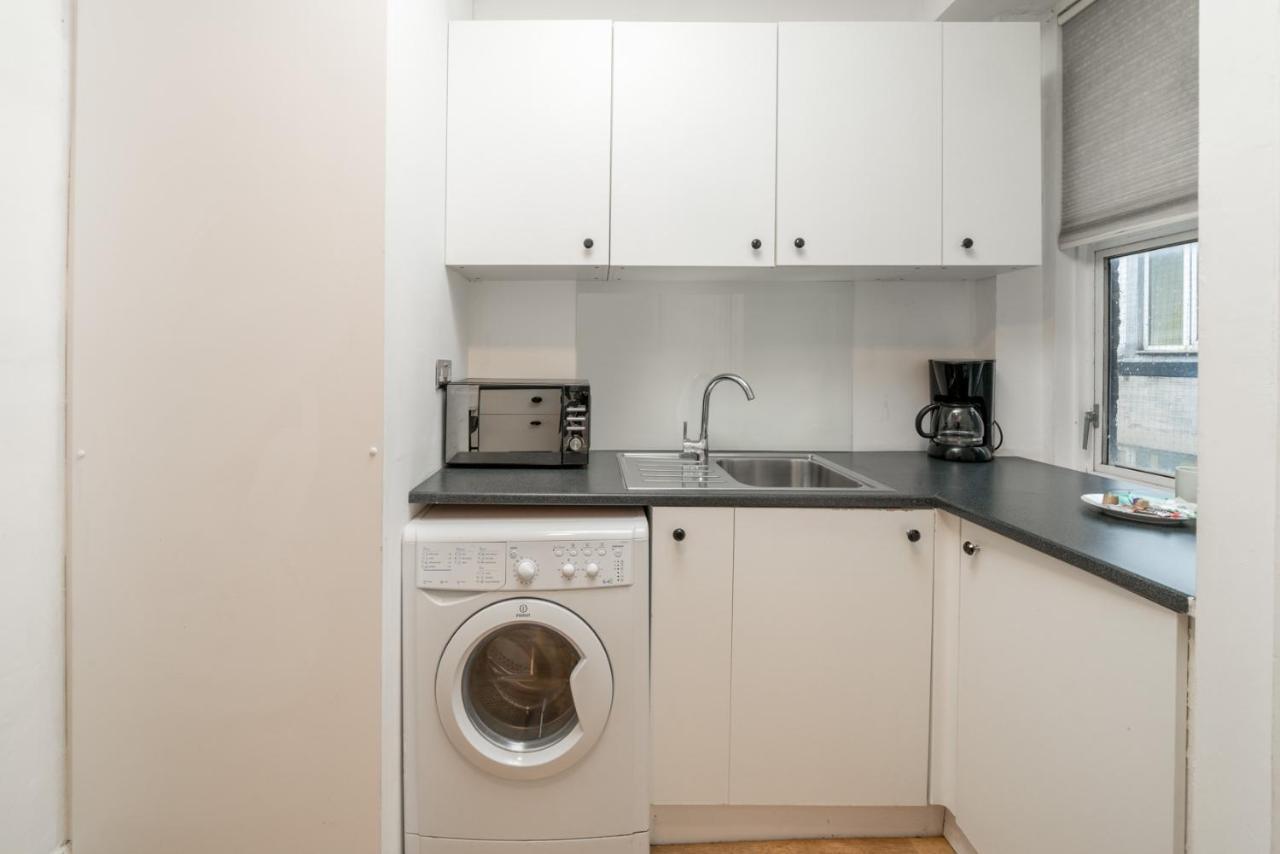 Soho & Covent Garden Apartment, Sleeps 3 London Ngoại thất bức ảnh
