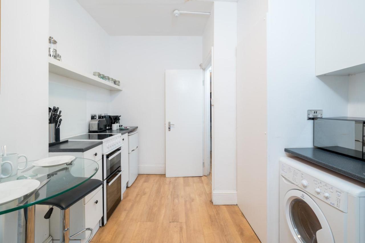Soho & Covent Garden Apartment, Sleeps 3 London Ngoại thất bức ảnh